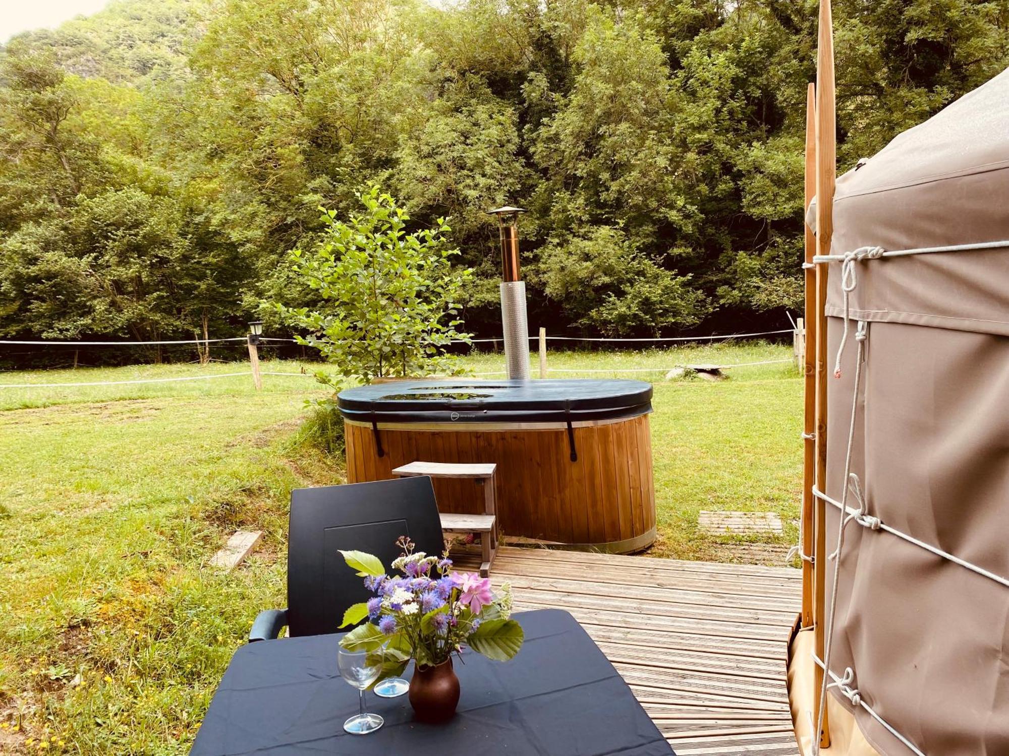 Yourte Et Son Bain Nordique Frechet-Aure Bagian luar foto